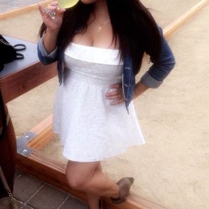 White dress like new